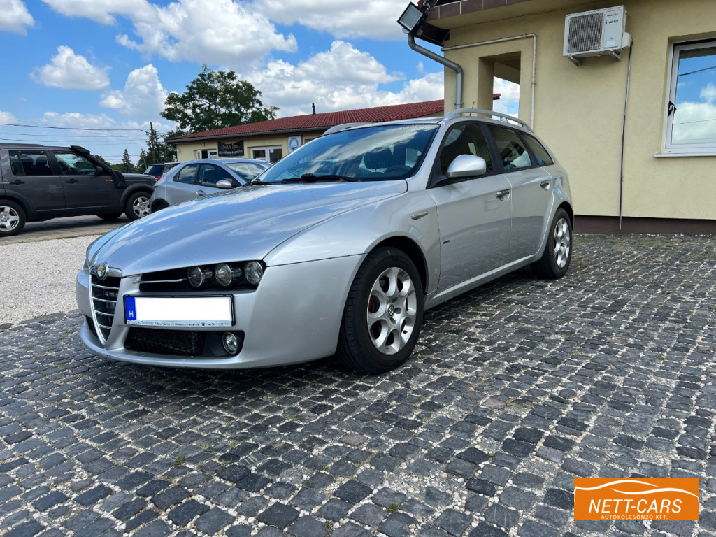 Alfa Romeo 159